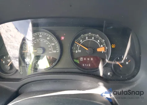 2017 Jeep Compass Sport 4X4 z USA, uszkodzony, nr VIN 1C4NJDBB9HD143154